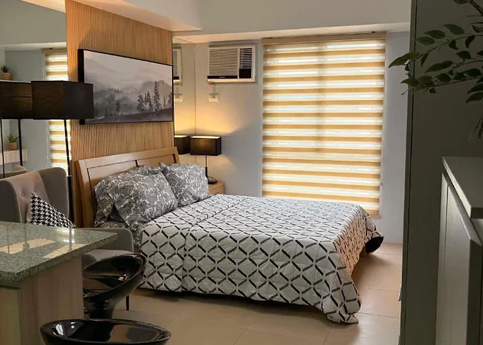 Aparthotel Discover April Opulence - A Luxurious Urban Oasis At It Park